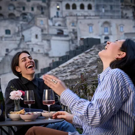 Fra I Sassi