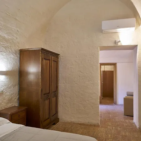 Fra I Sassi Bed & Breakfast 3*
