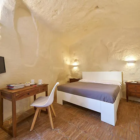 Fra I Sassi Bed & Breakfast