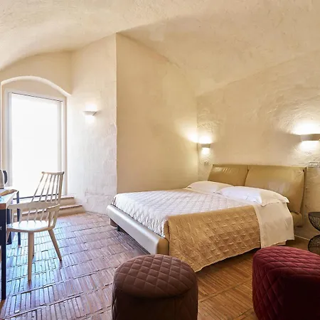 Bed & Breakfast Fra I Sassi 3*